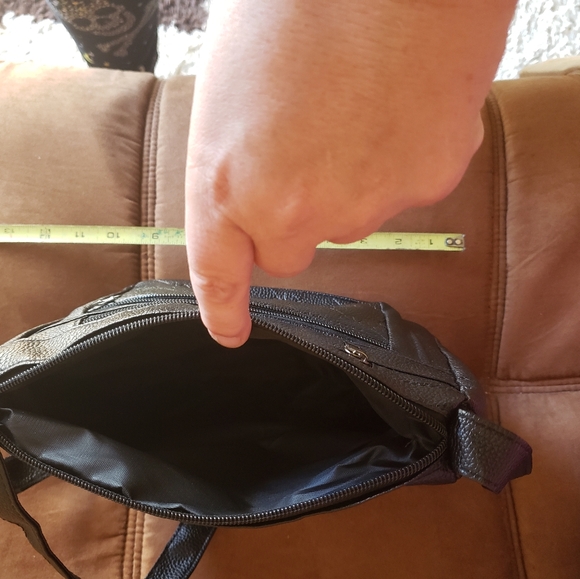 Purse - Picture 3 of 3